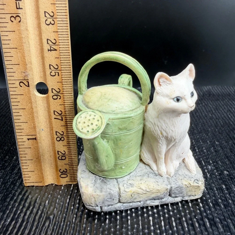 Beatrix Potter Cat W Watering Can Figurine Border‎ Fine Arts F Warne & Co 1991